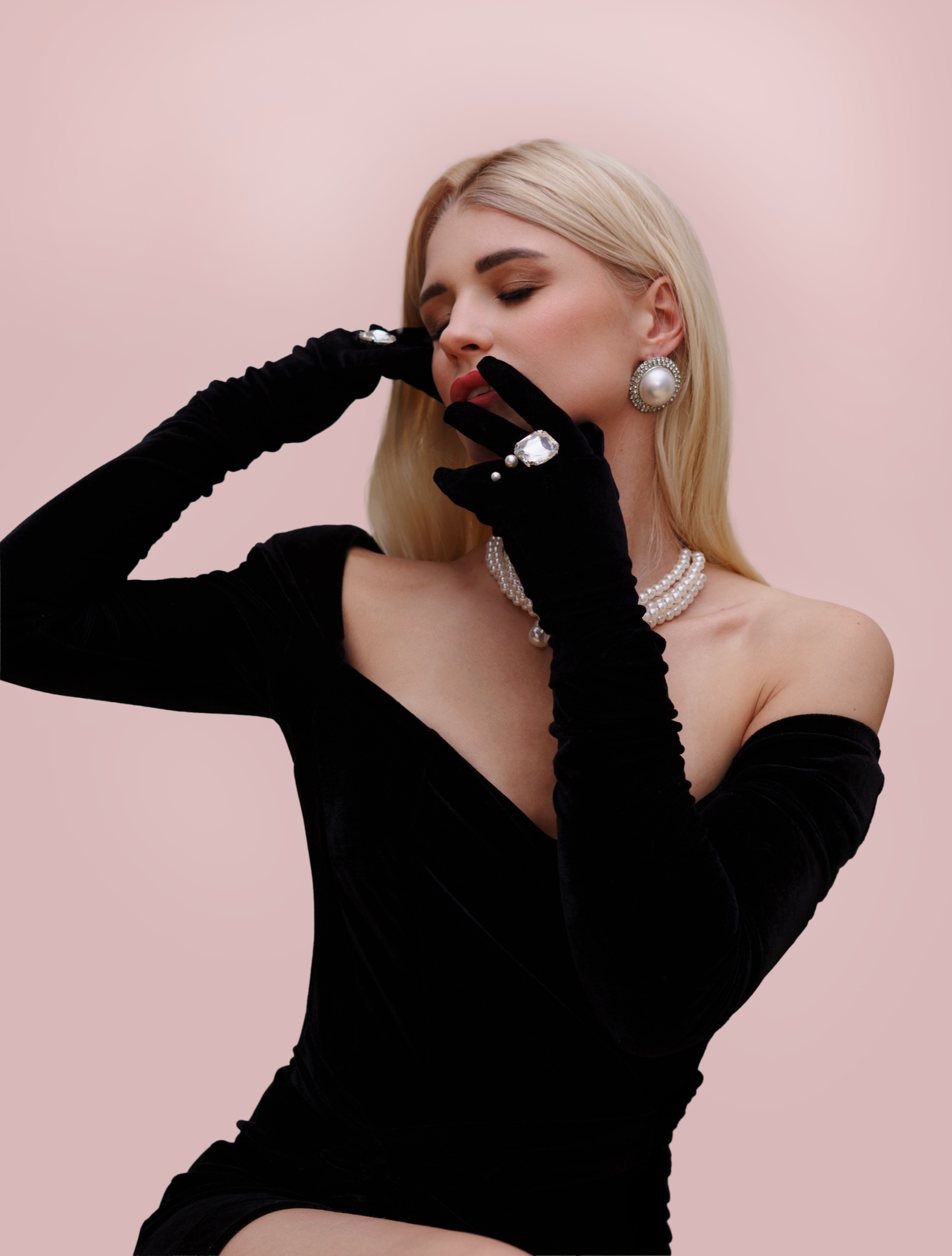 Fashion photograph by Elizaveta Moiseenko